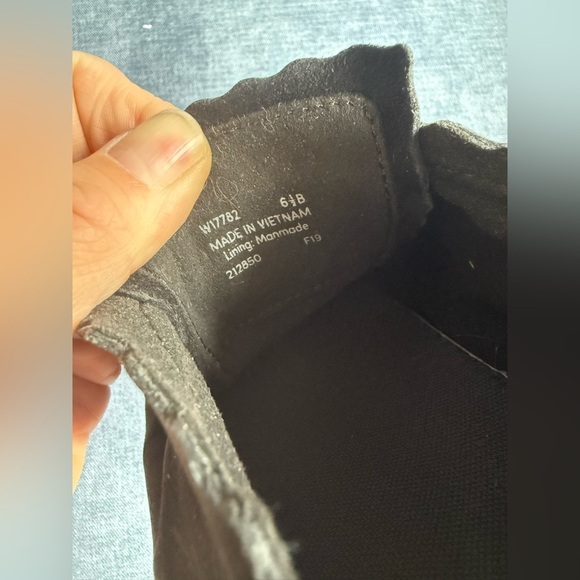 Cole Haan GrandPro Spectator Scalloped Slip On Sneaker Womens SZ 6.5 Black Suede - Picture 8 of 9